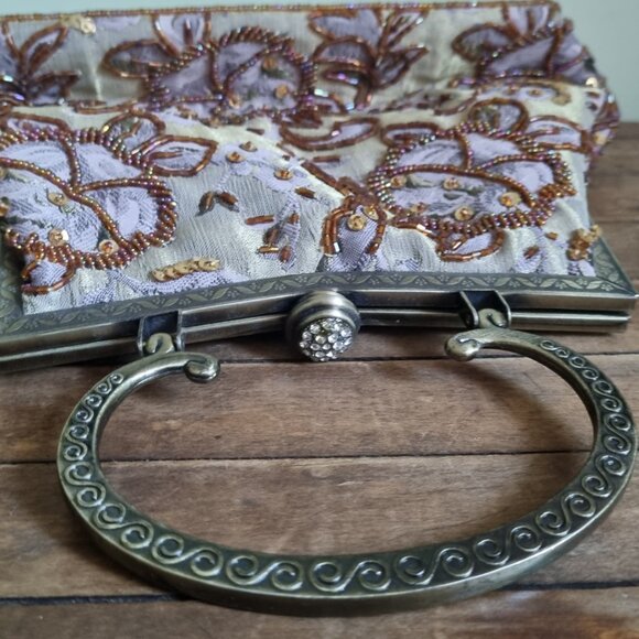 Beaded clutch - Picture 2 of 5